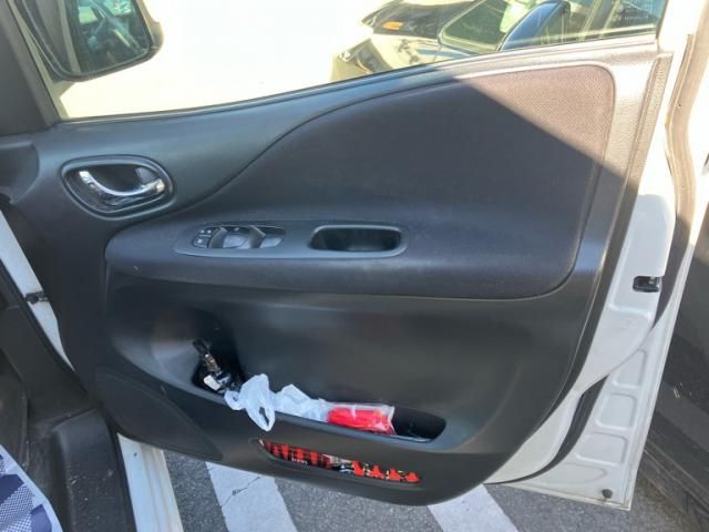 NISSAN SERENA  WG 2011