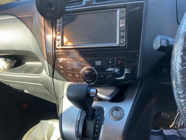 NISSAN SERENA  WG 2011