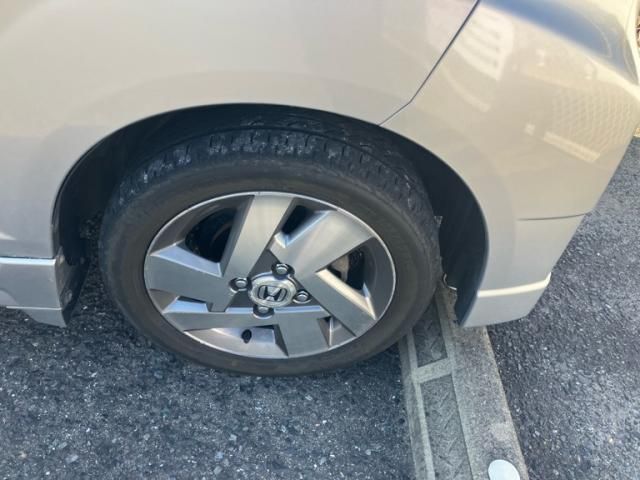 HONDA ZEST SPARK 2010