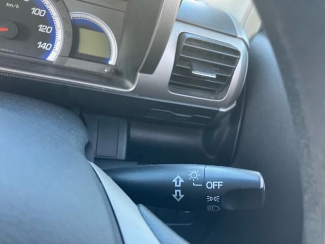 HONDA ZEST SPARK 2010