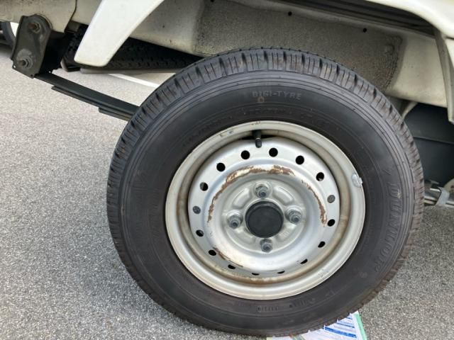 SUZUKI CARRY truck 4WD 2004