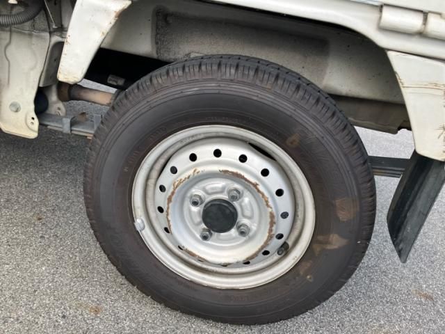 SUZUKI CARRY truck 4WD 2004