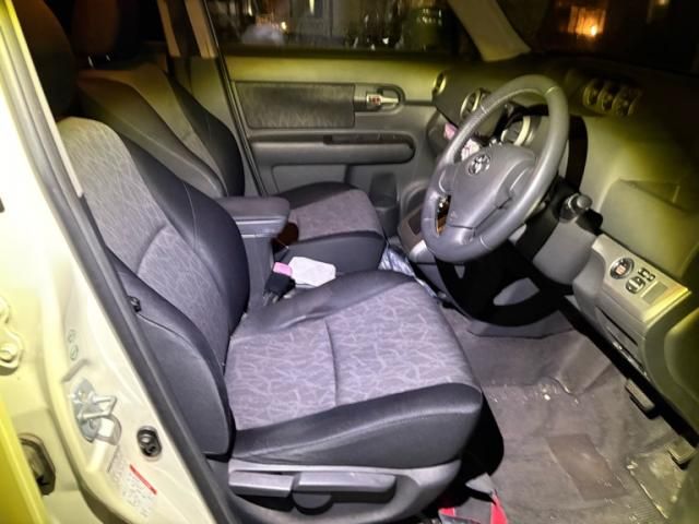 TOYOTA COROLLA RUMION 2010