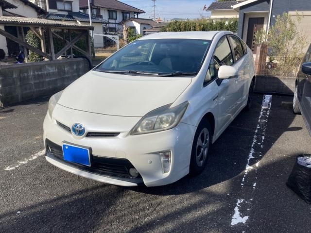 TOYOTA PRIUS 2013