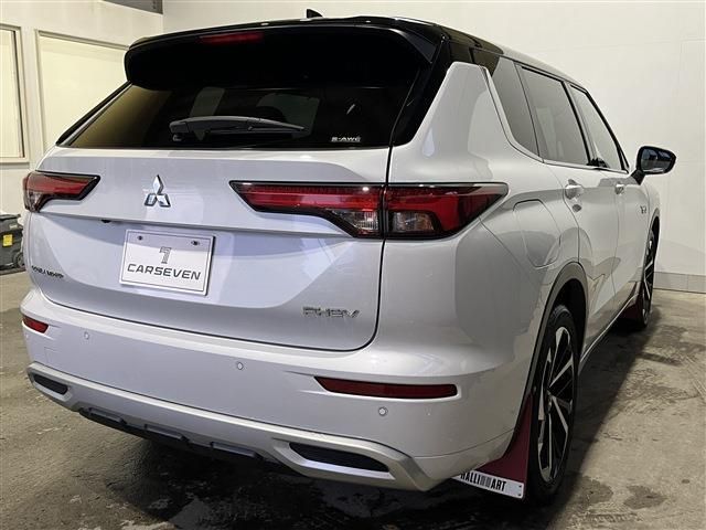 MITSUBISHI OUTLANDER PHEV 2021