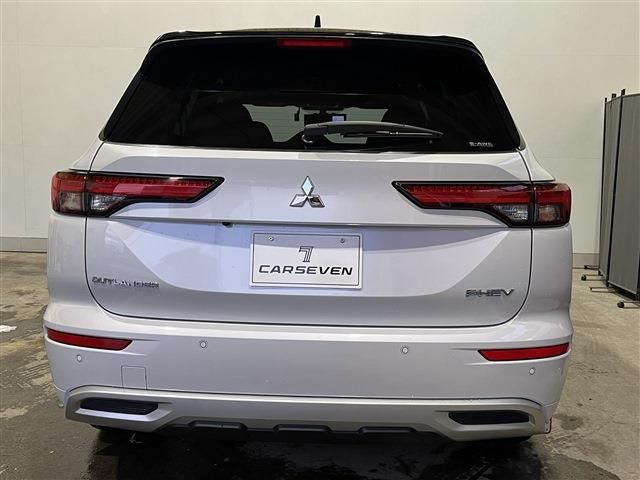 MITSUBISHI OUTLANDER PHEV 2021