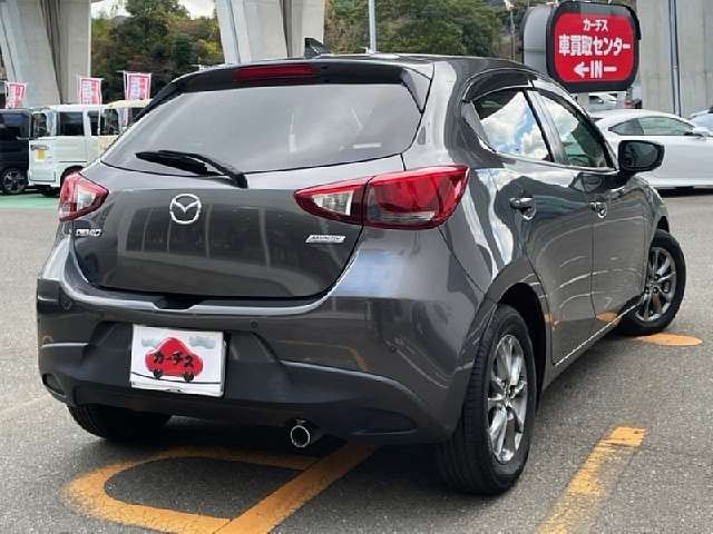 MAZDA DEMIO 2017
