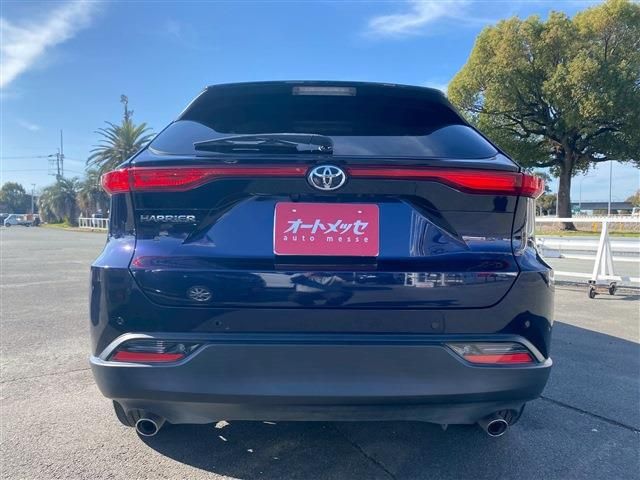 TOYOTA HARRIER 2WD 2022