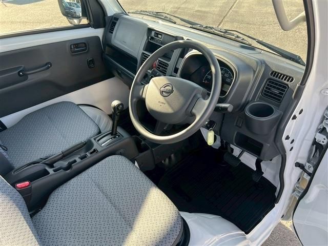 NISSAN CLIPPER truck 4WD 2025