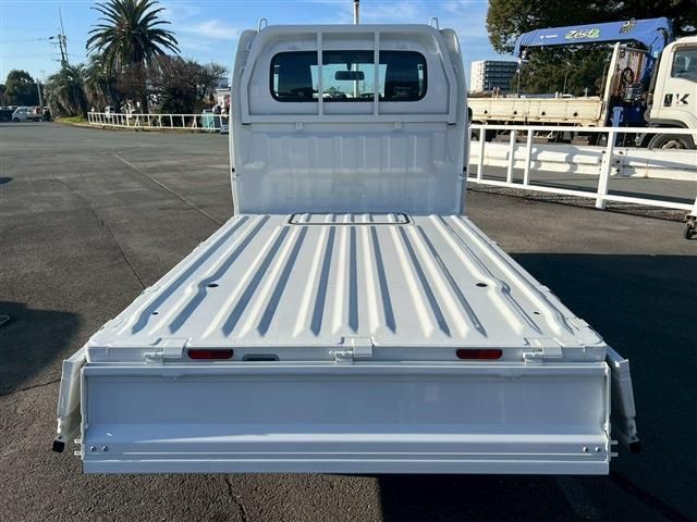 NISSAN CLIPPER truck 4WD 2025