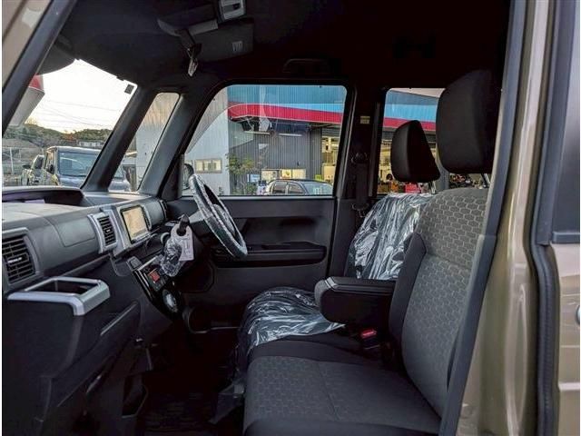 TOYOTA PIXIS MEGA 2019