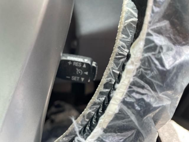 TOYOTA PRIUS Alpha 2013