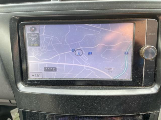 TOYOTA PRIUS Alpha 2013