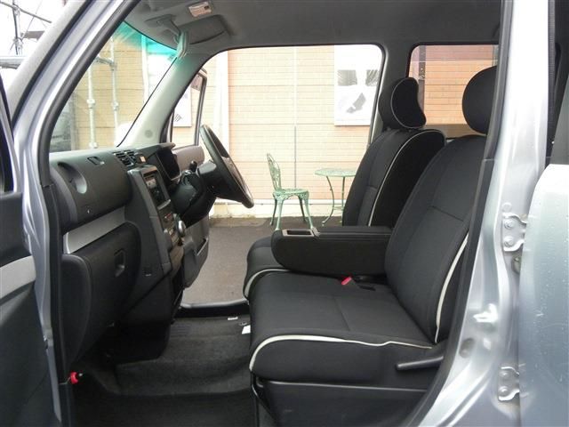 TOYOTA PIXIS SPACE CUSTOM 2011