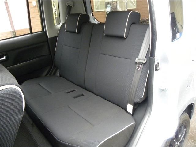 TOYOTA PIXIS SPACE CUSTOM 2011