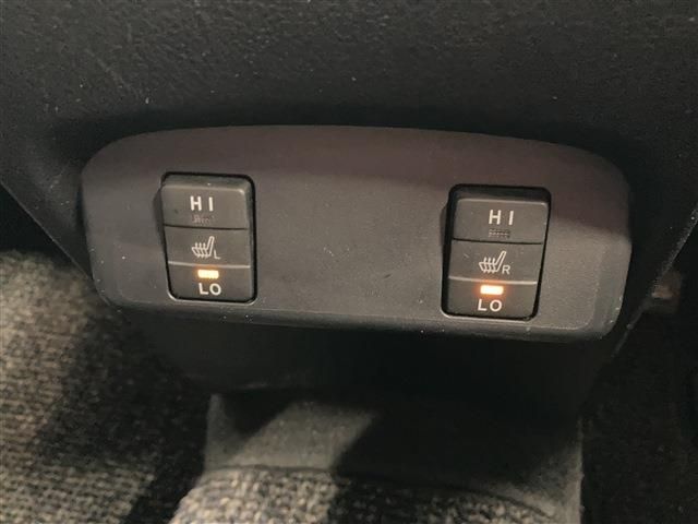 TOYOTA SIENTA HYBRID 2015