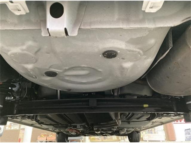 TOYOTA SIENTA HYBRID 2015