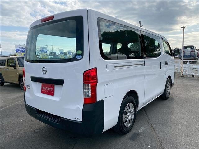 NISSAN NV350 CARAVAN 2018