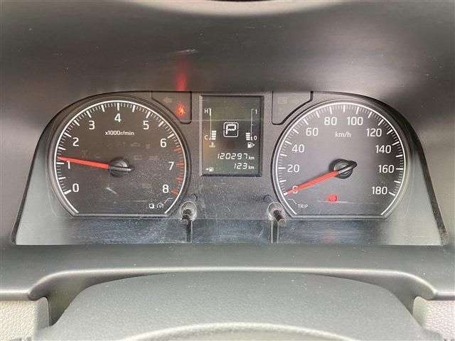 NISSAN NV350 CARAVAN 2018