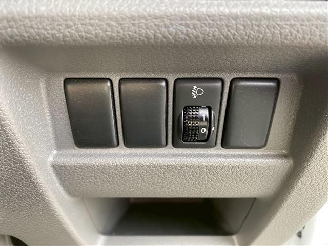 NISSAN NV350 CARAVAN 2018