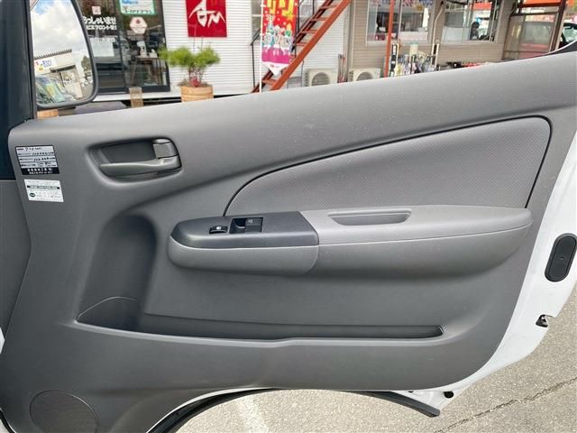 NISSAN NV350 CARAVAN 2018