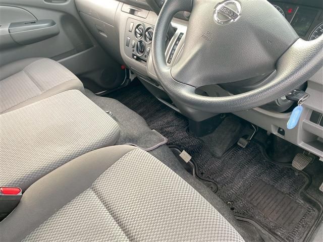 NISSAN NV350 CARAVAN 2018