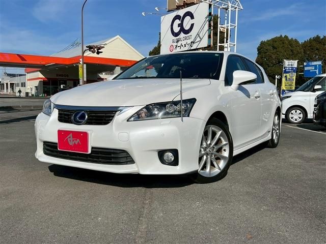 TOYOTA LEXUS CT200h 2011