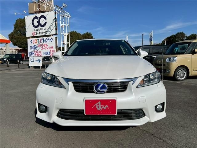 TOYOTA LEXUS CT200h 2011