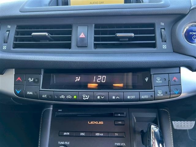 TOYOTA LEXUS CT200h 2011