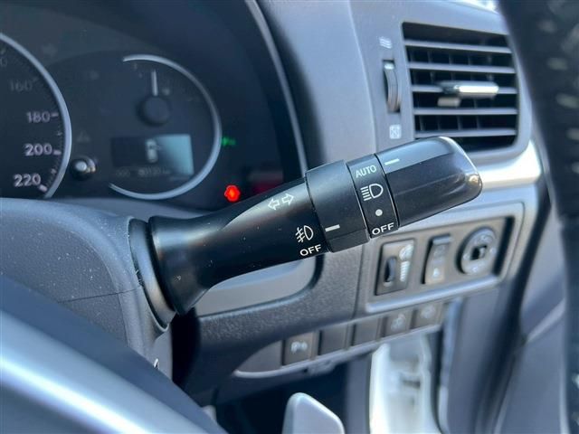 TOYOTA LEXUS CT200h 2011