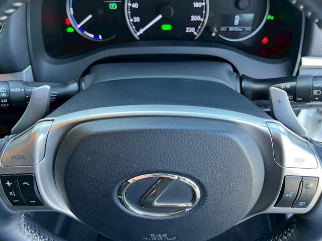 TOYOTA LEXUS CT200h 2011