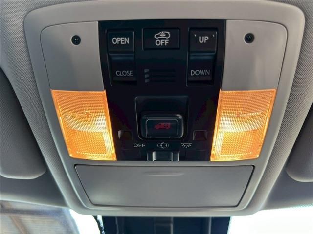 TOYOTA LEXUS CT200h 2011