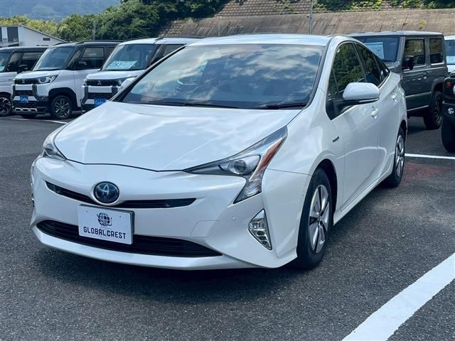 TOYOTA PRIUS 2016