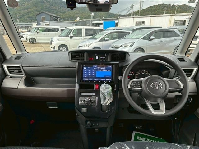 TOYOTA ROOMY 2022