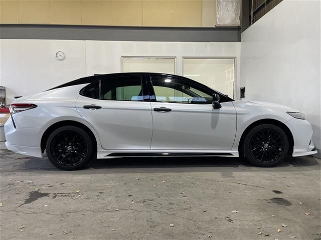 TOYOTA CAMRY HYBRID 2020