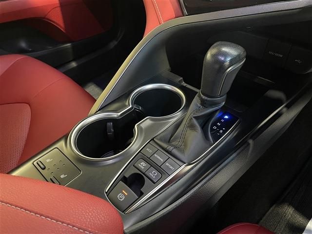 TOYOTA CAMRY HYBRID 2020