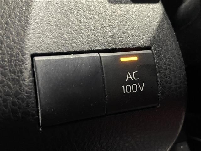 TOYOTA CAMRY HYBRID 2020