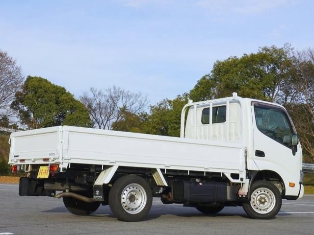 TOYOTA DYNA 2017