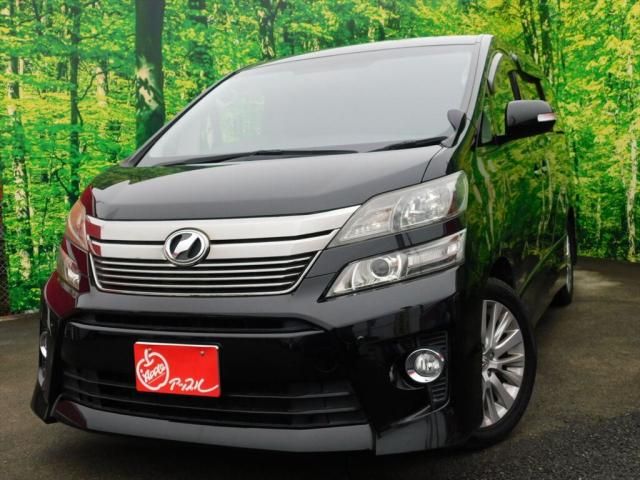 TOYOTA VELLFIRE 2013