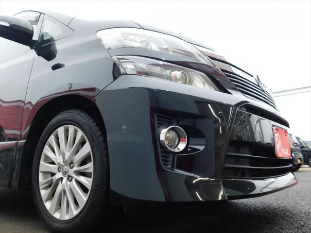 TOYOTA VELLFIRE 2013