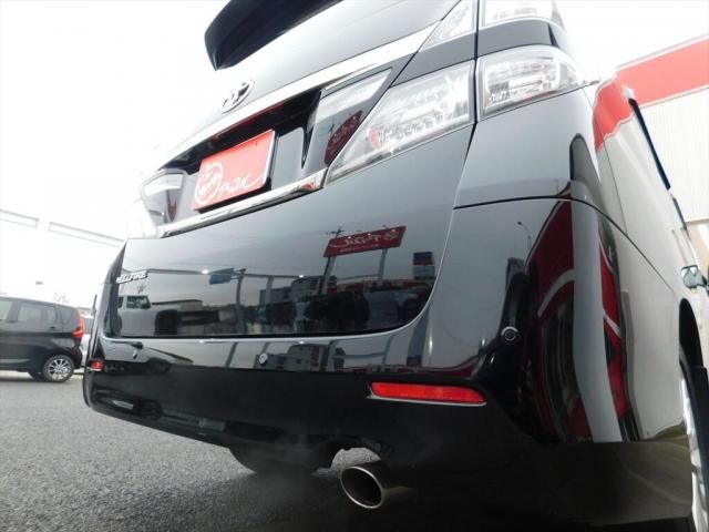 TOYOTA VELLFIRE 2013