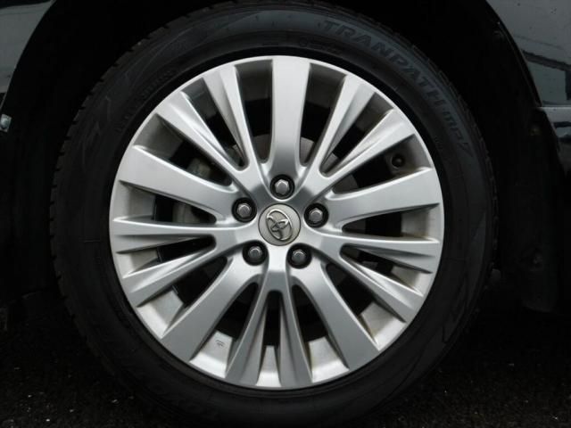 TOYOTA VELLFIRE 2013