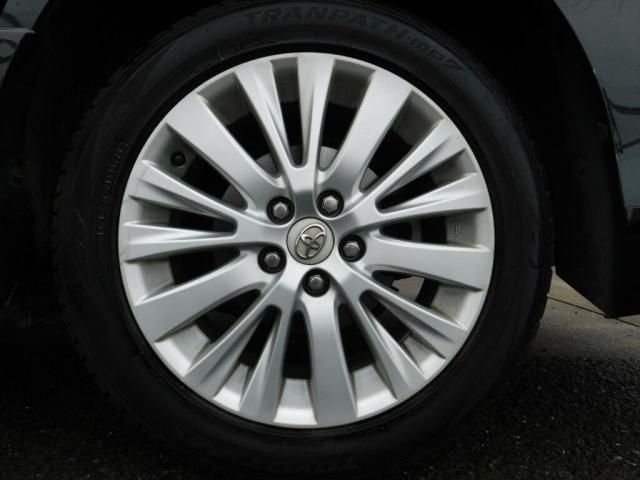 TOYOTA VELLFIRE 2013