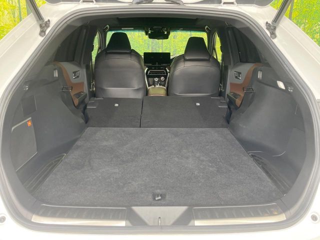 TOYOTA HARRIER HYBRID 2023