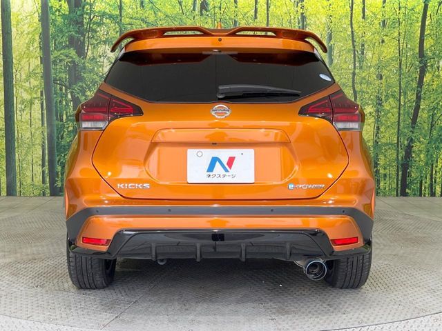 NISSAN KICKS 2021