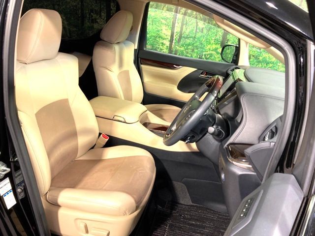 TOYOTA VELLFIRE  HYBRID 4WD 2015