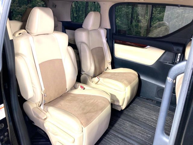 TOYOTA VELLFIRE  HYBRID 4WD 2015