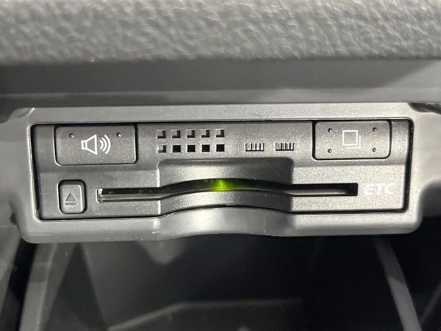 TOYOTA VELLFIRE 2010