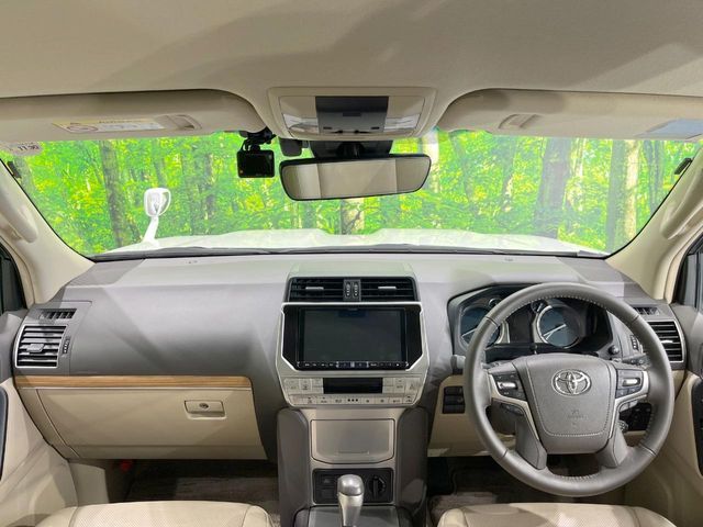 TOYOTA LANDCRUISER PRADO 2023