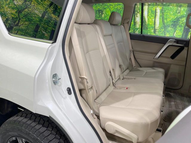 TOYOTA LANDCRUISER PRADO 2023